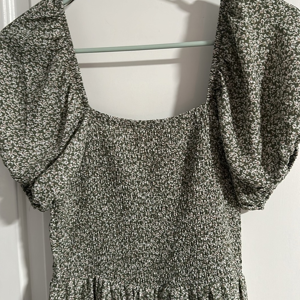 NWOT Green Floral Tullabee Dress - Picture 7 of 9